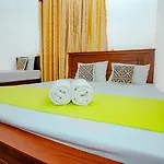 Green Holiday Bungalow