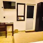 Isi Arana Eco Villa