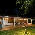 Hotel 4 U Saliya Garden