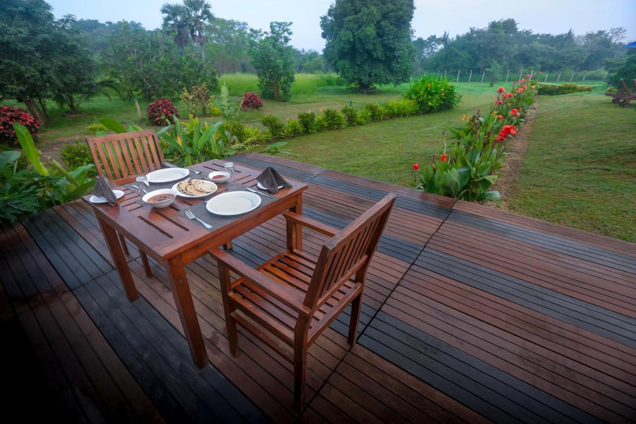 Hotel Subaseth 3*