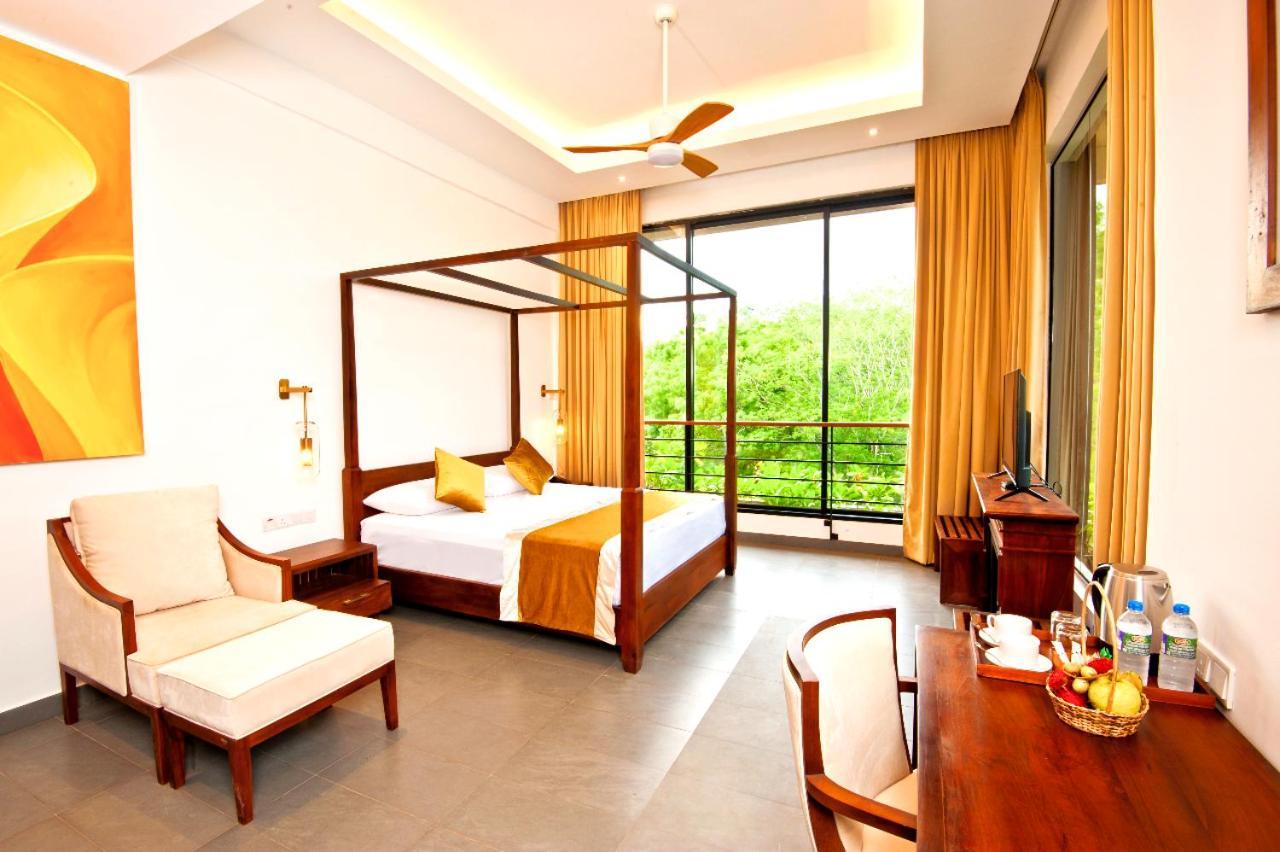 Hotel The Forest Anuradhapura