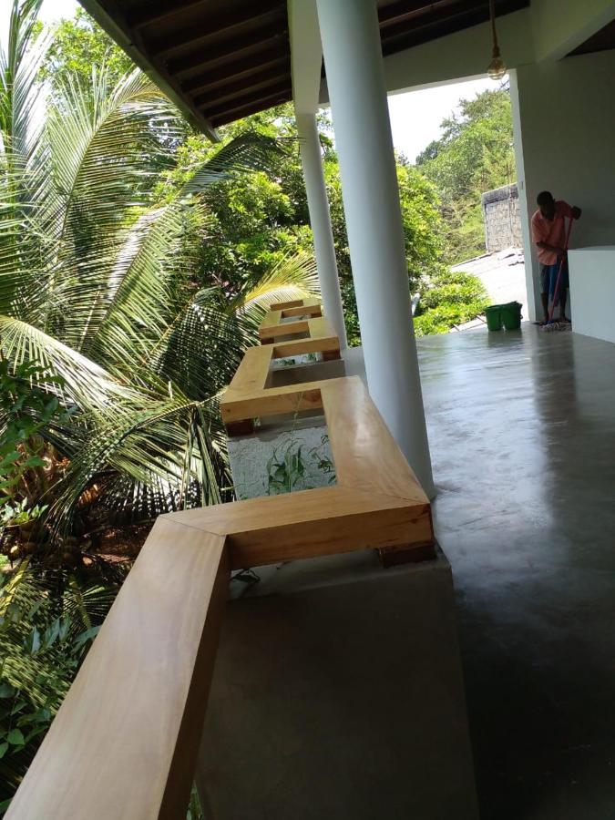 Liyana Bed & Breakfast 2*