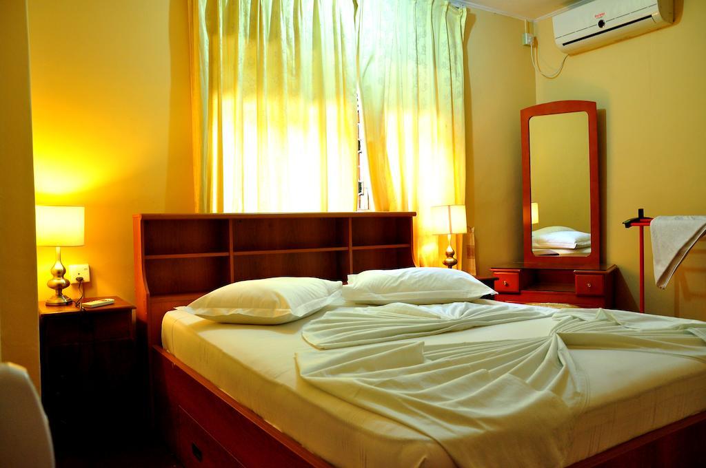 Guest house French Garden Tourist Rest 2*