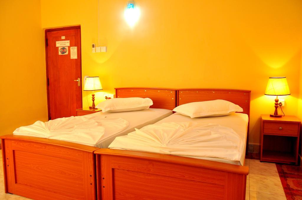 Guest house French Garden Tourist Rest Anuradhapura
