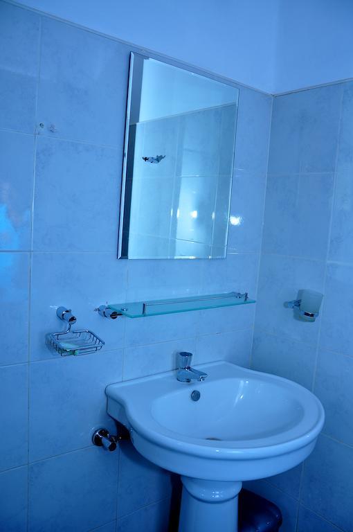 Guest house Melbourne Tourist Rest 3*