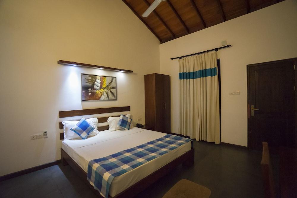 Hotel Alakamanda Anuradhapura