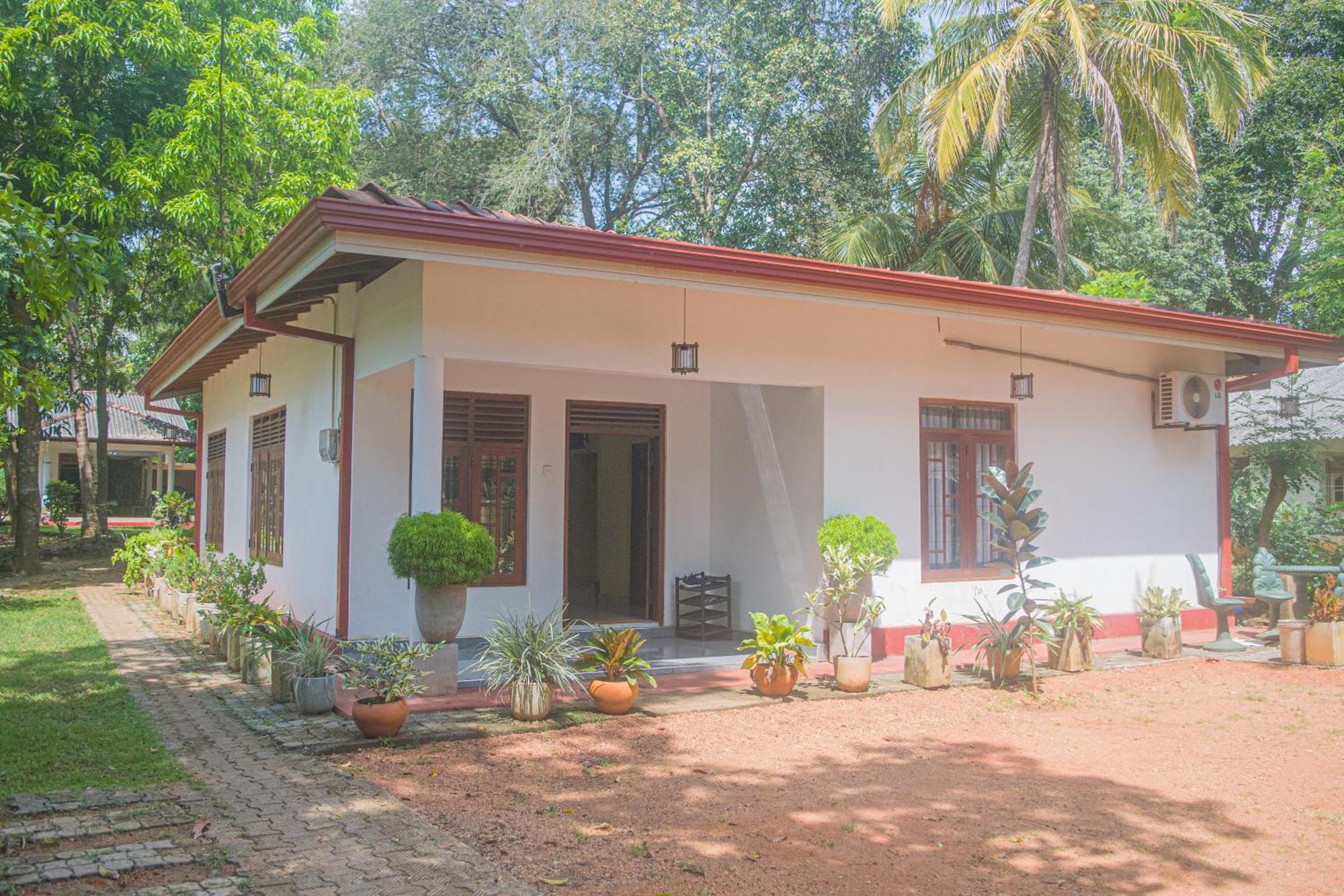Guest house Yashora Gimanhala