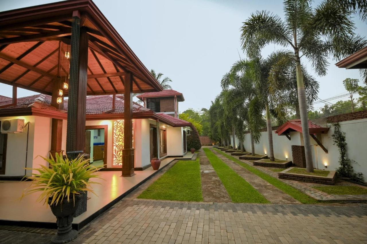 Guest house Yatinuwara Bungalow *