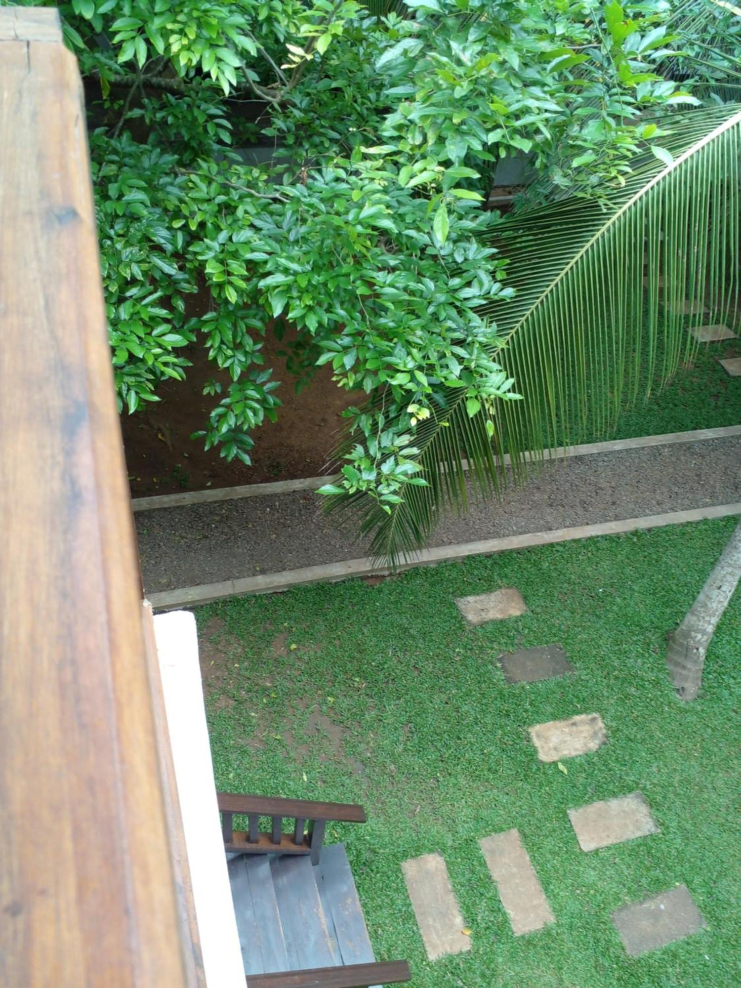 Liyana Anuradhapura