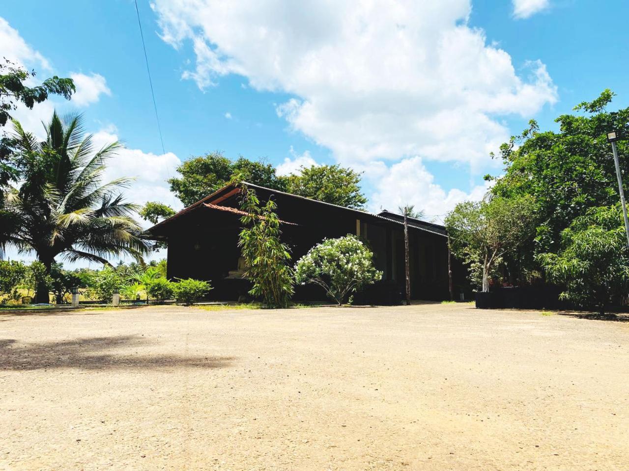 Hotel Athyantha Anuradhapura
