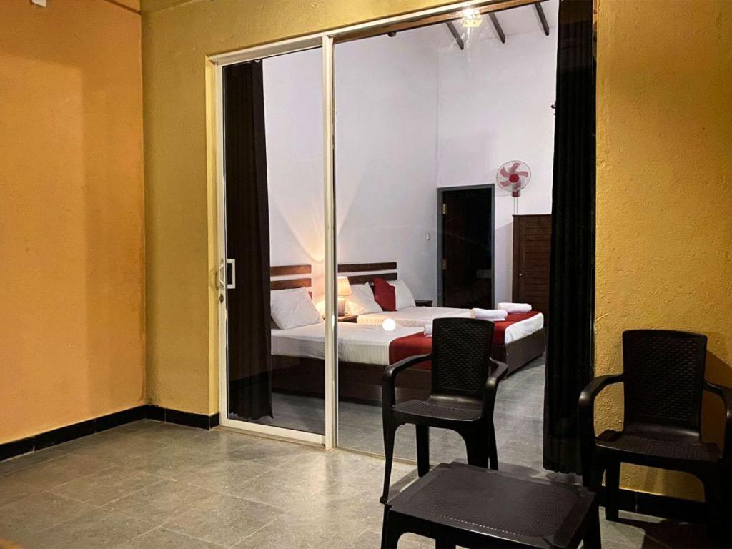 Hotel Athyantha Anuradhapura