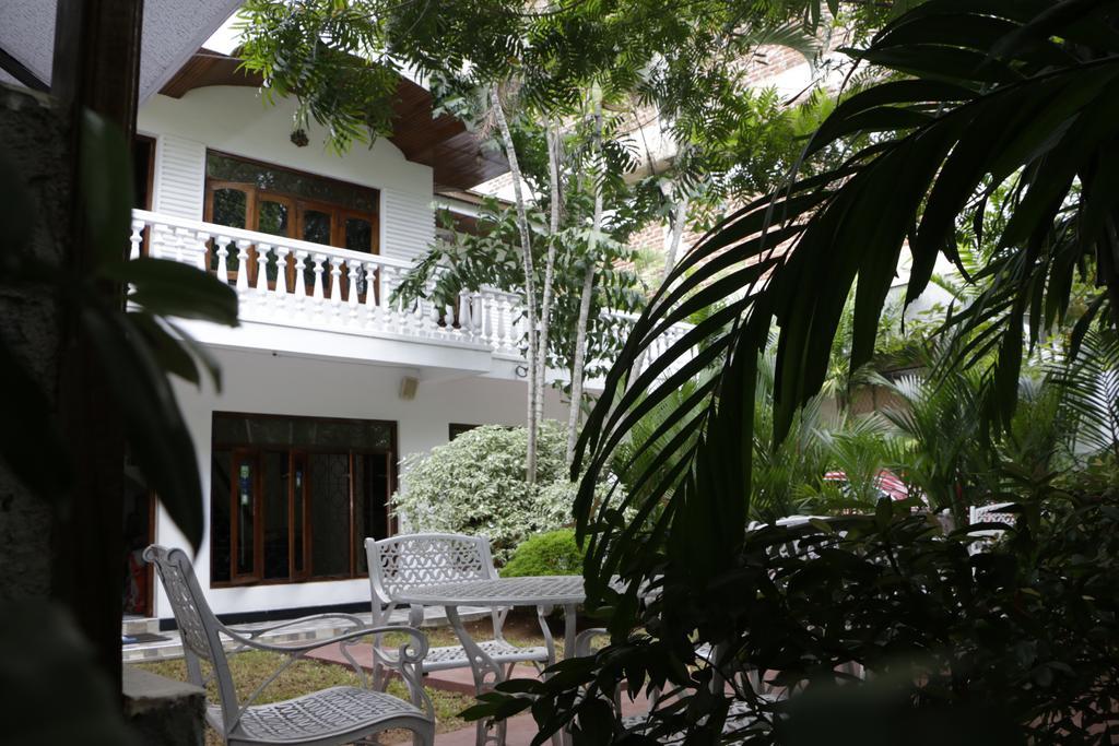 French Garden Tourist Rest 2*