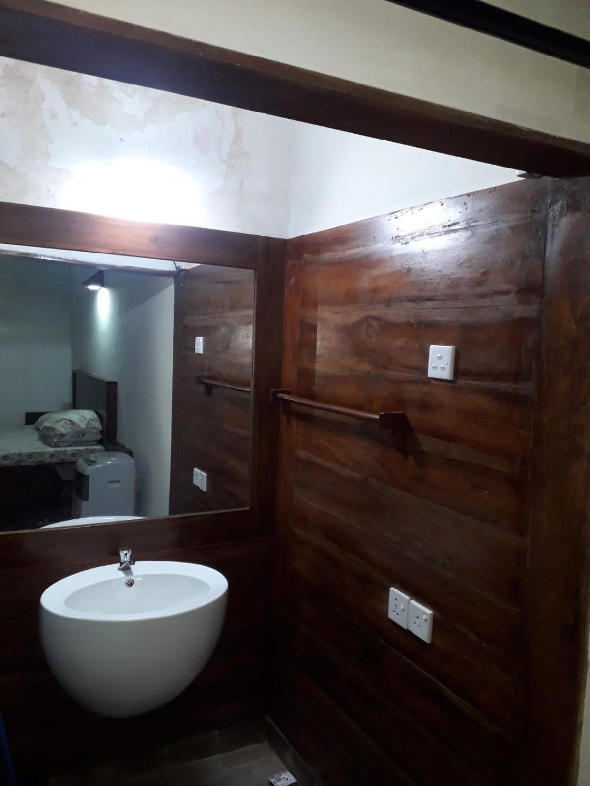 Oya Hideout Villa Anuradhapura