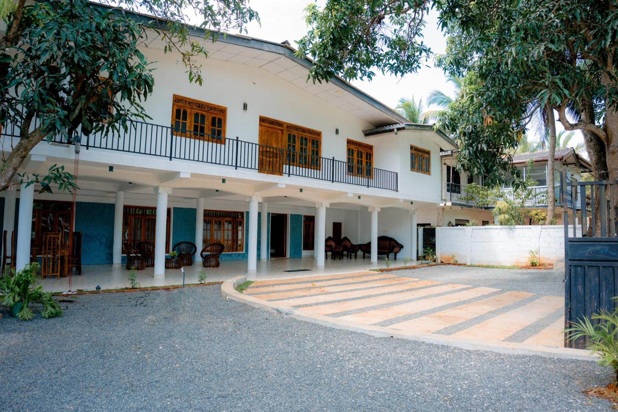 Earl's Place Guest house Anuradhapura