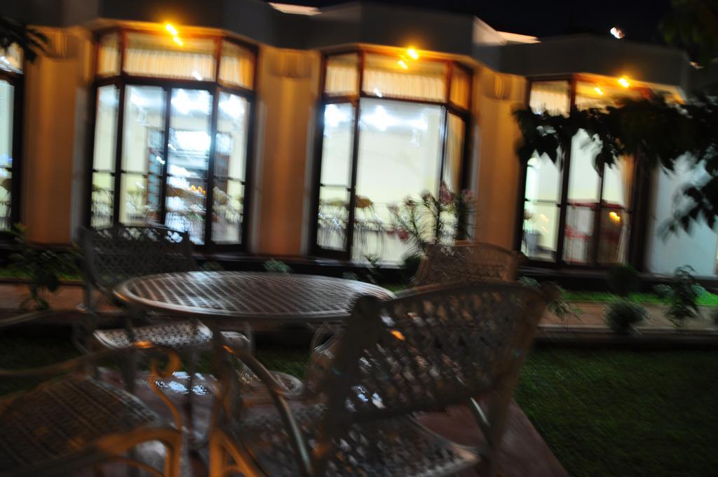 Guest house Melbourne Tourist Rest Anuradhapura