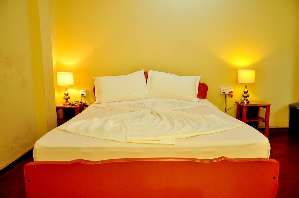 Guest house French Garden Tourist Rest