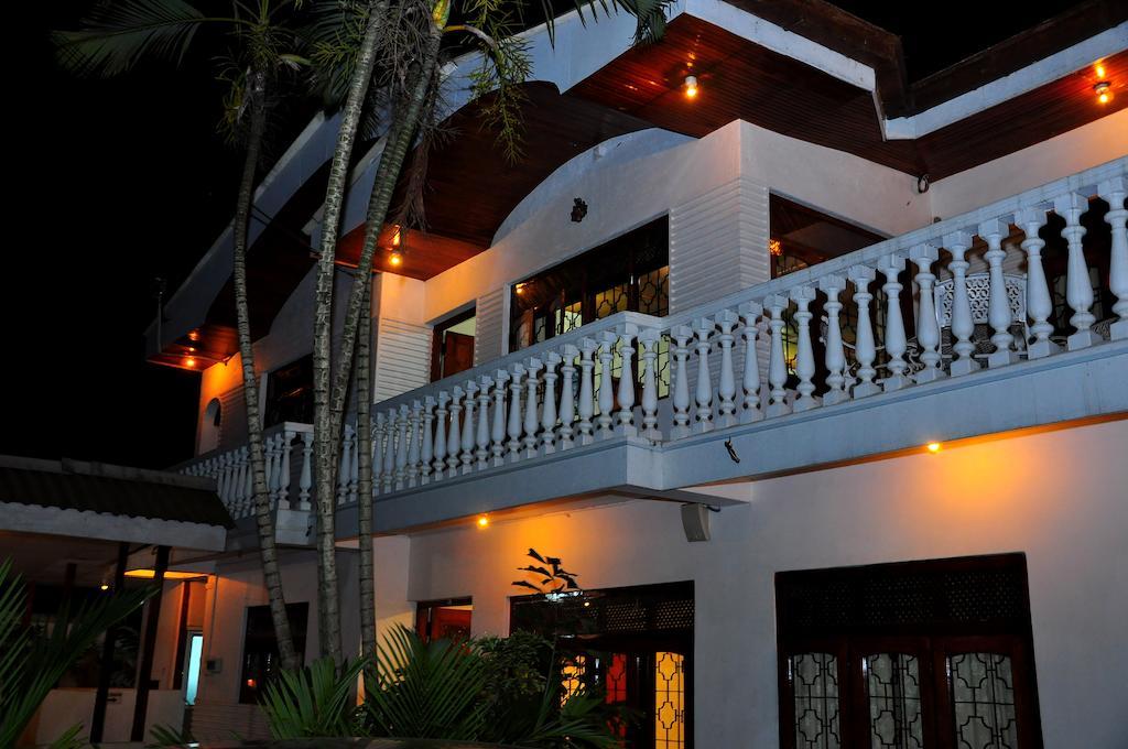 Guest house French Garden Tourist Rest