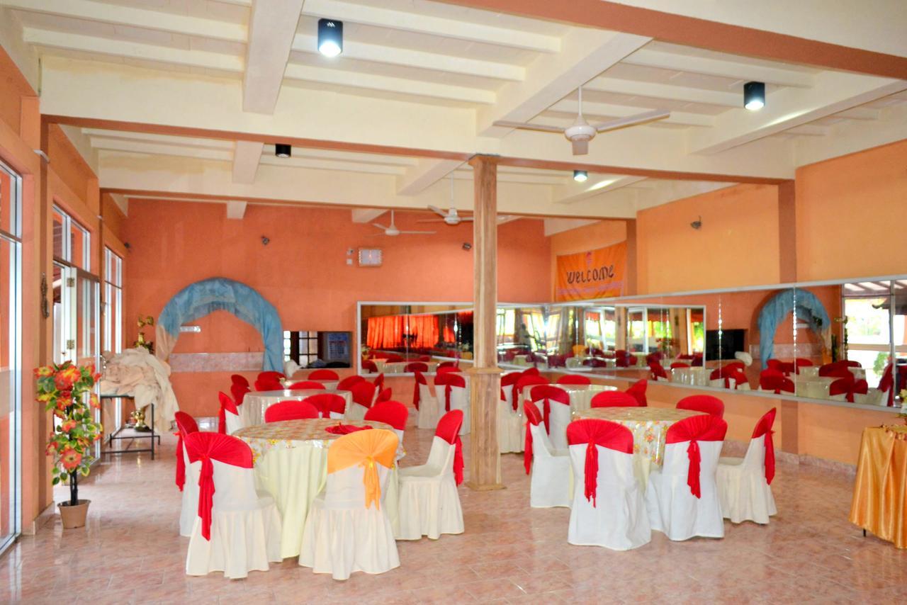 Resort Dulmini Holiday Anuradhapura
