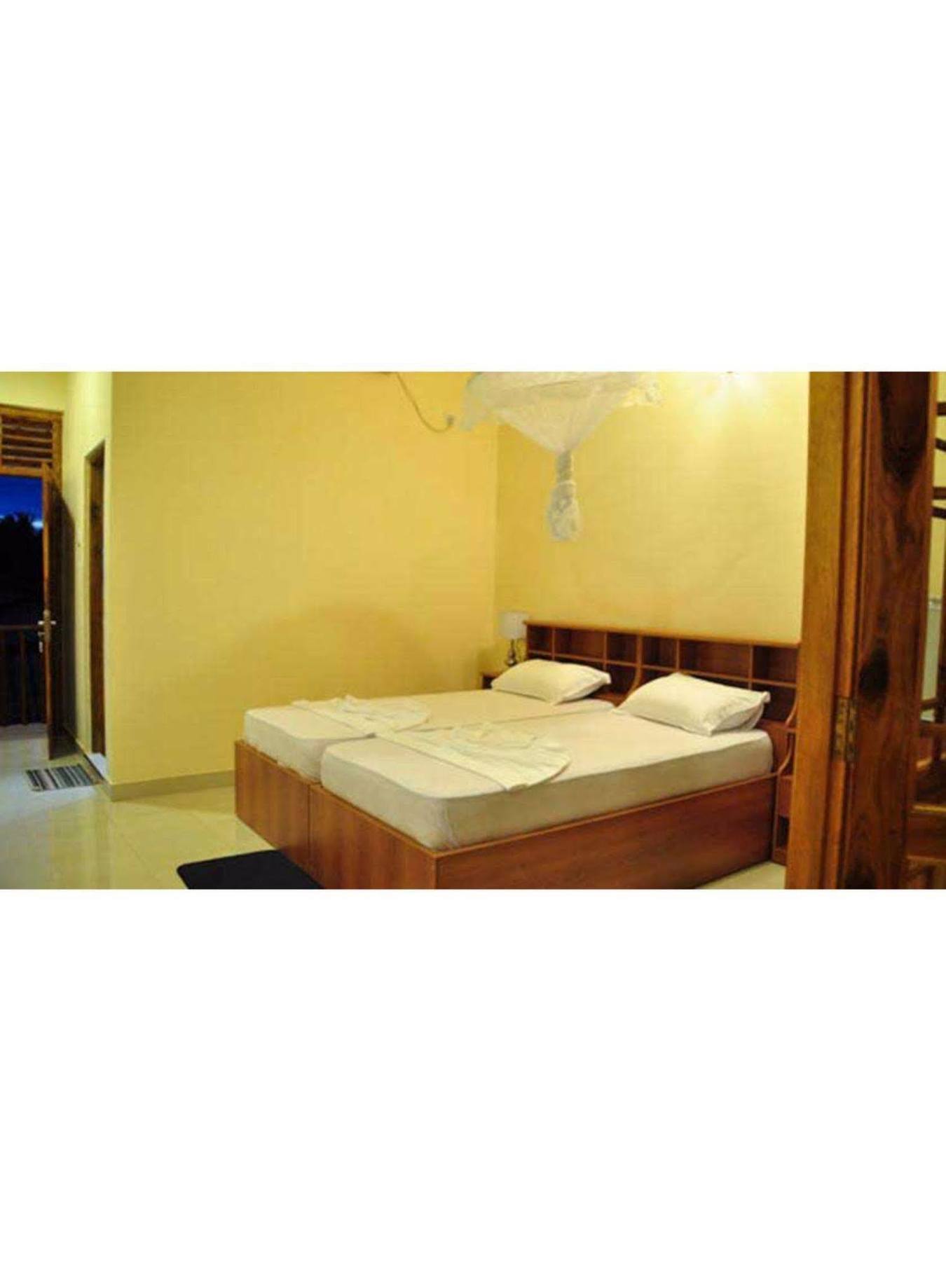 Hotel London Palace 3*