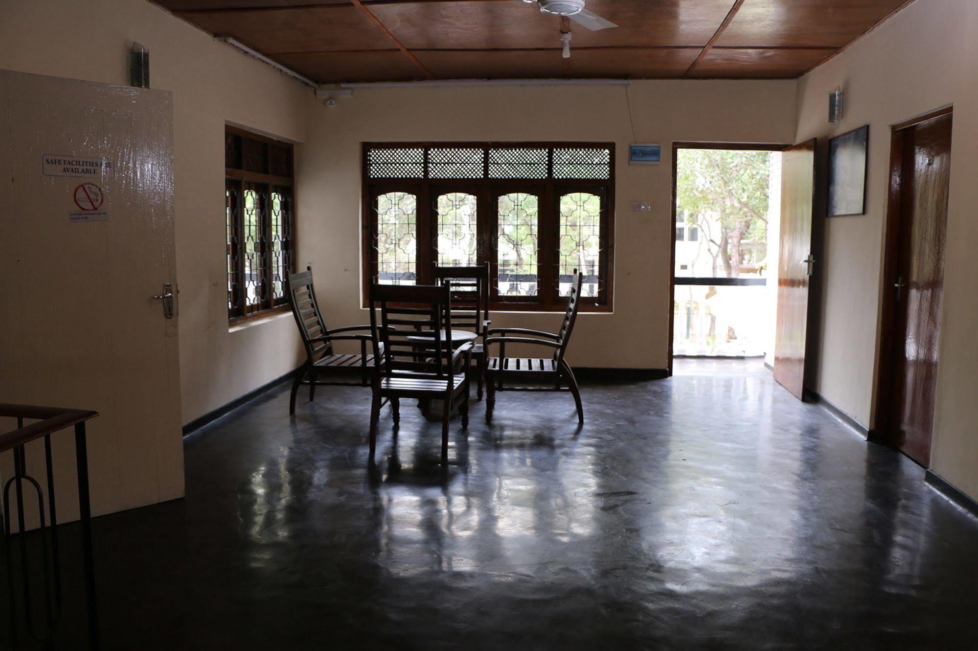 Guest house French Garden Tourist Rest 2*