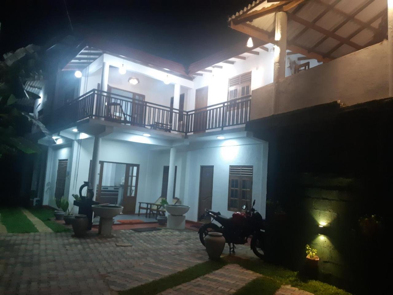Hope Hotel 2*