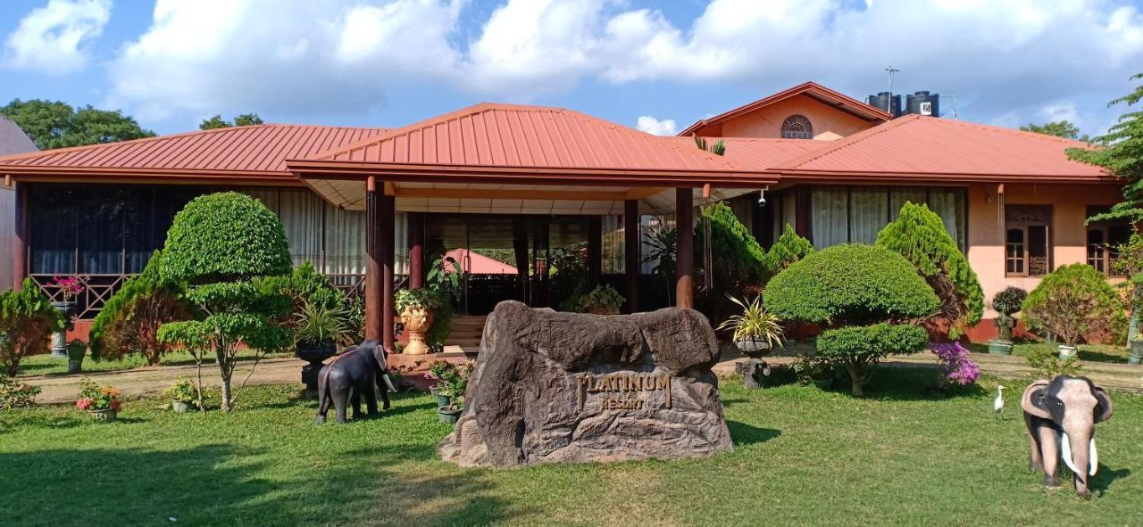 Platinum Hotel