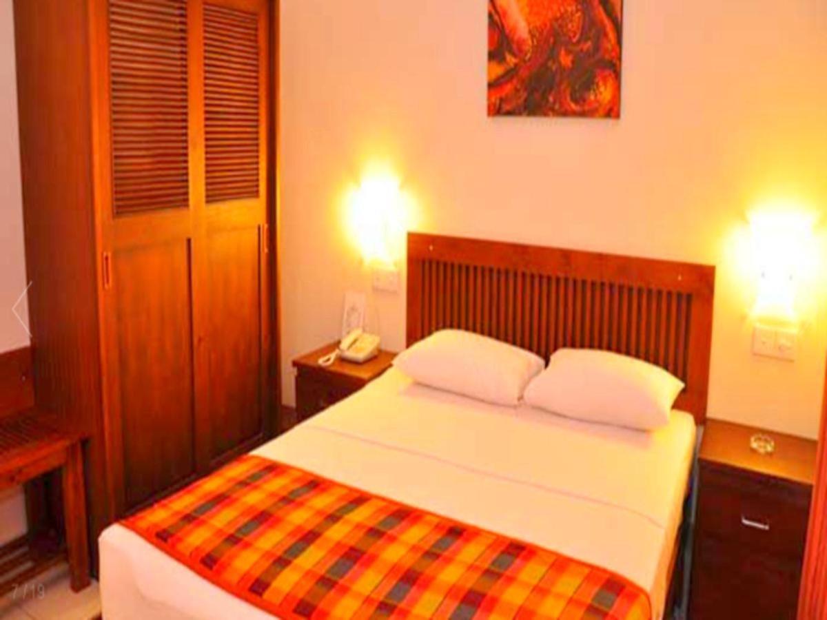 Hope Hotel 2*