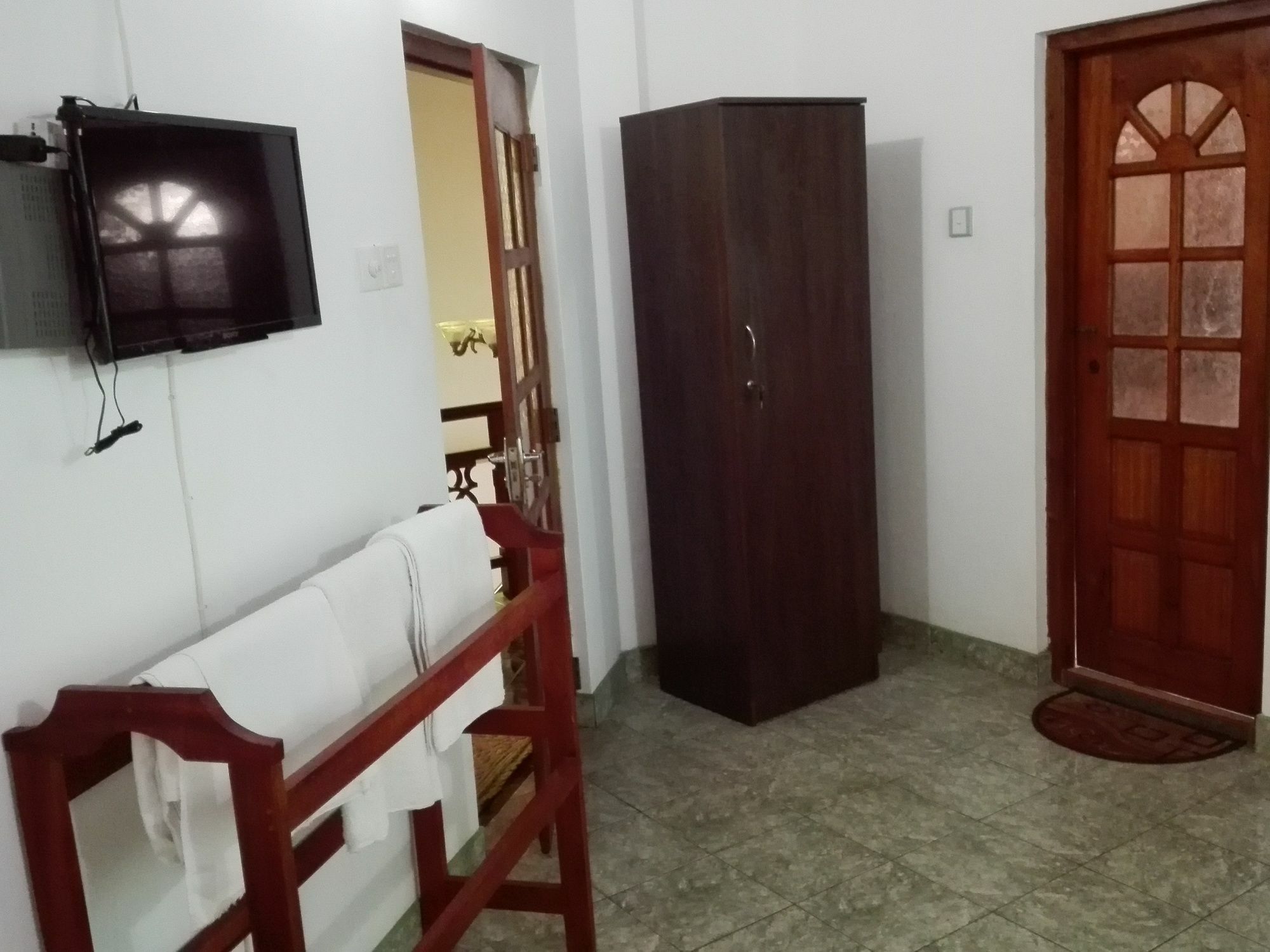 Salubrious Hotel