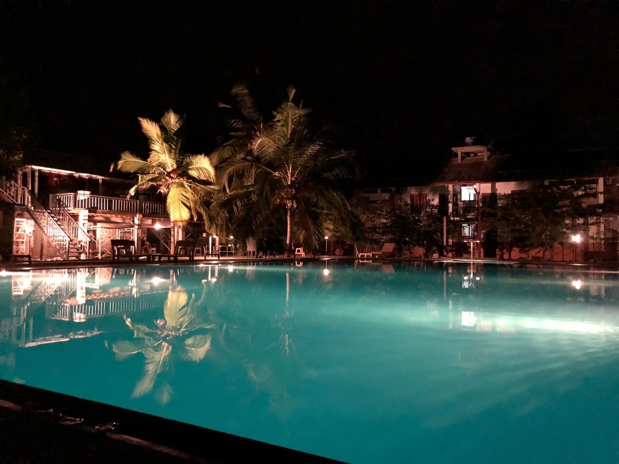 Hotel 4 U Saliya Garden 3*