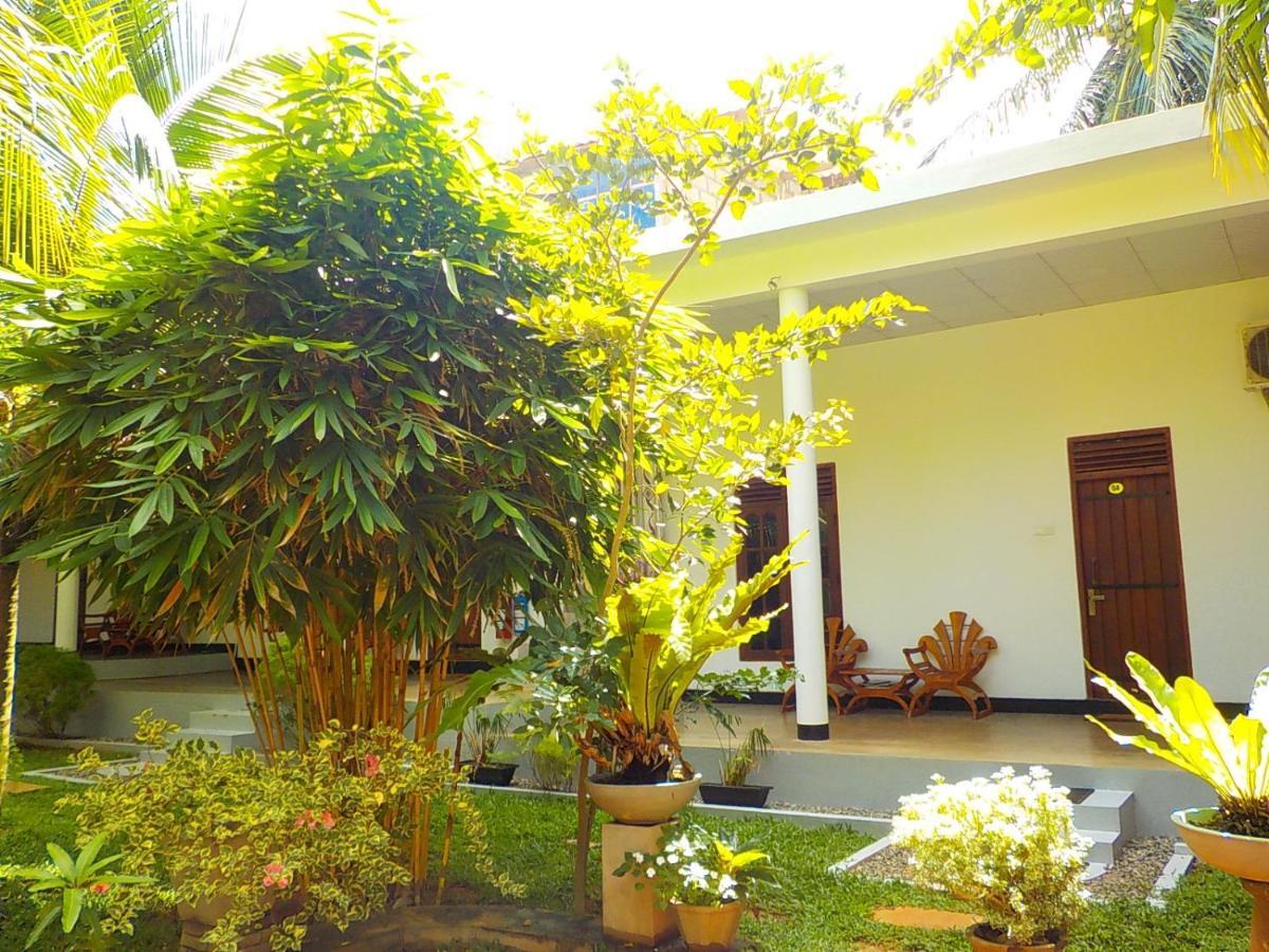 Bed & Breakfast Liyana 2*
